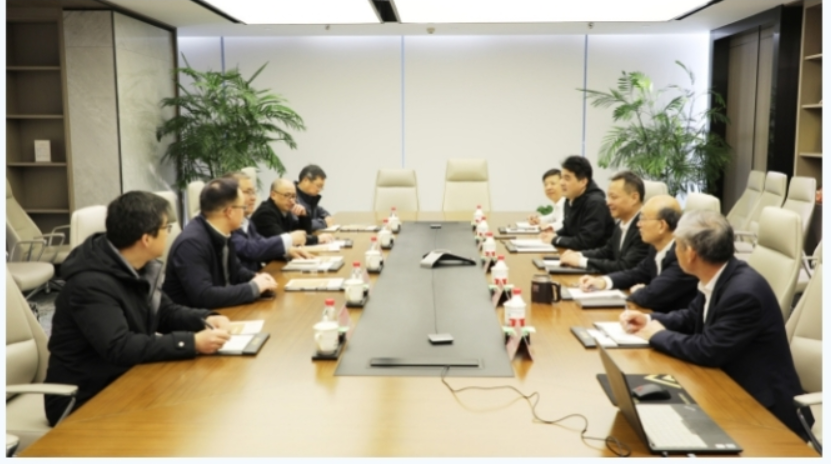 A delegation led by Zhang Yuqiang, member of the Party Committee and Chief Financial Officer of Chan